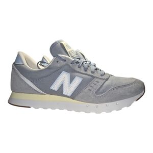 Wome's New‎ Balance 311 V2 Grey Sneakers Size 7.5